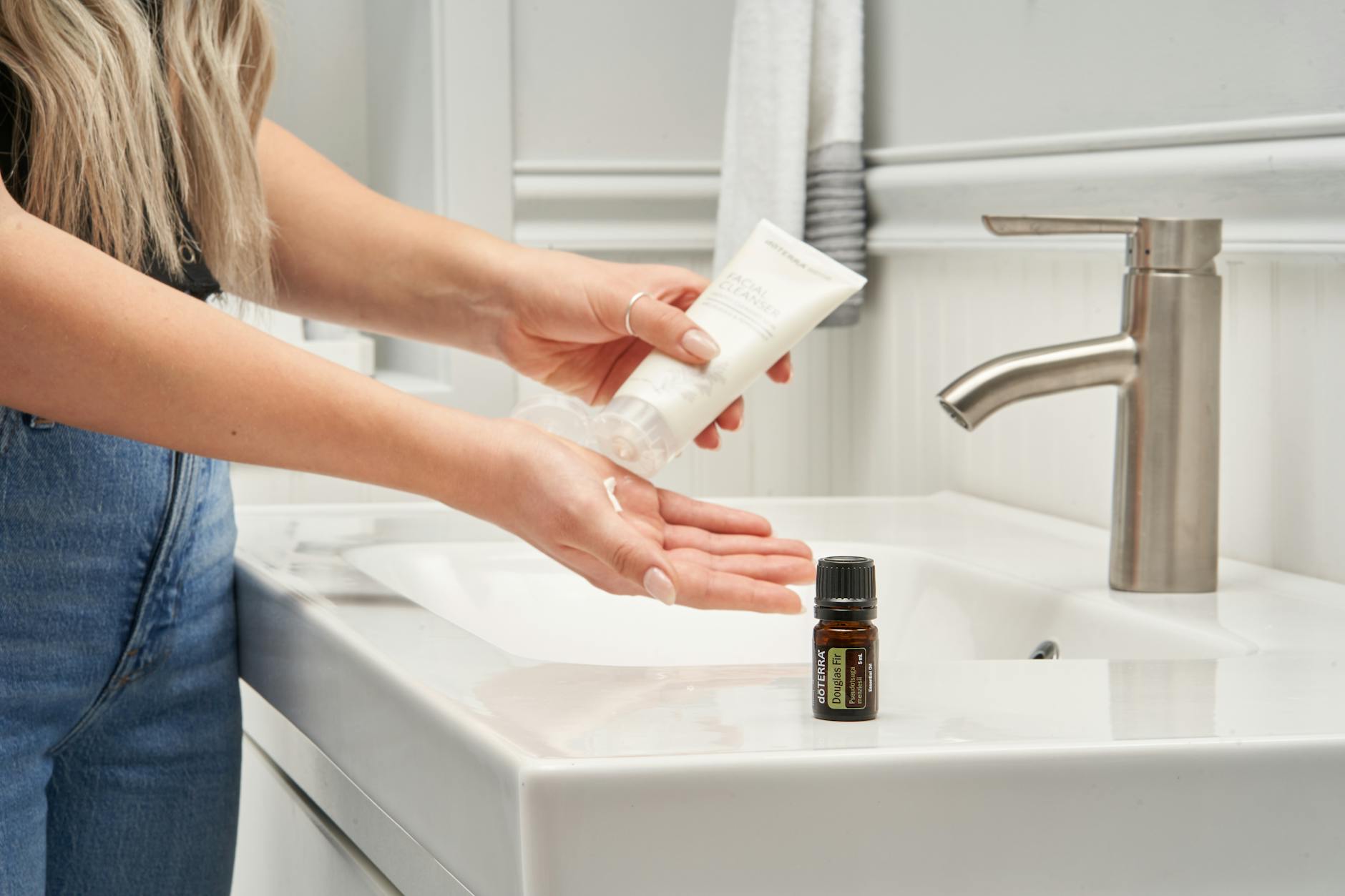 Understanding Eczema: How It Differs from Dry Skin - educational article image