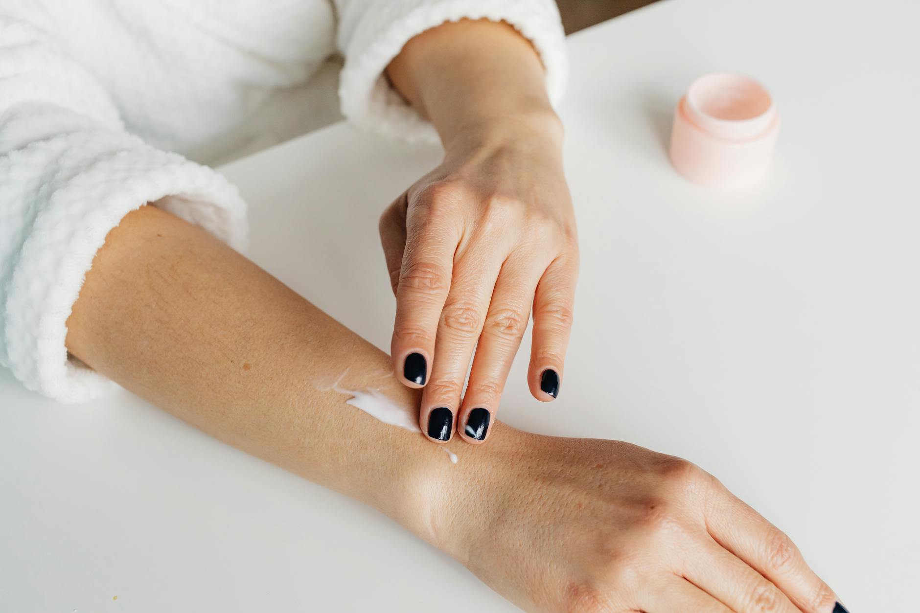 Why Does Eczema Come and Go Instead of Staying the Same? - educational article image