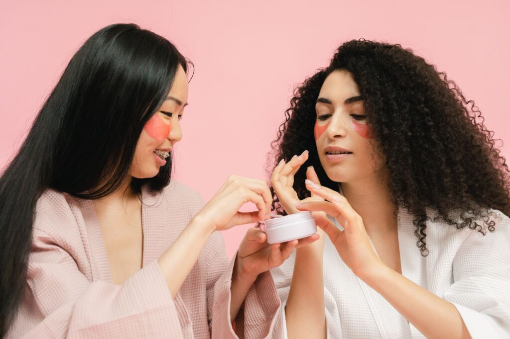 What Can Trigger Eczema Around the Eyes: Full Guide