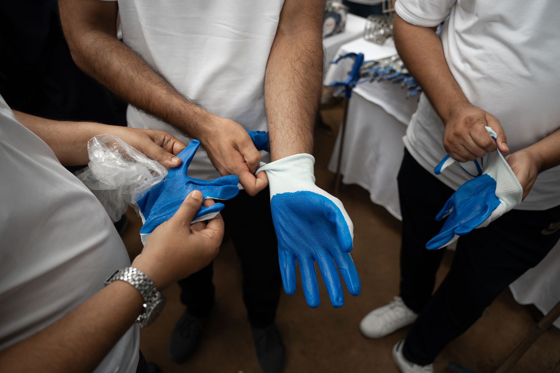 Gloves for Cleaning Eczema Hands: Practical Guide - article image