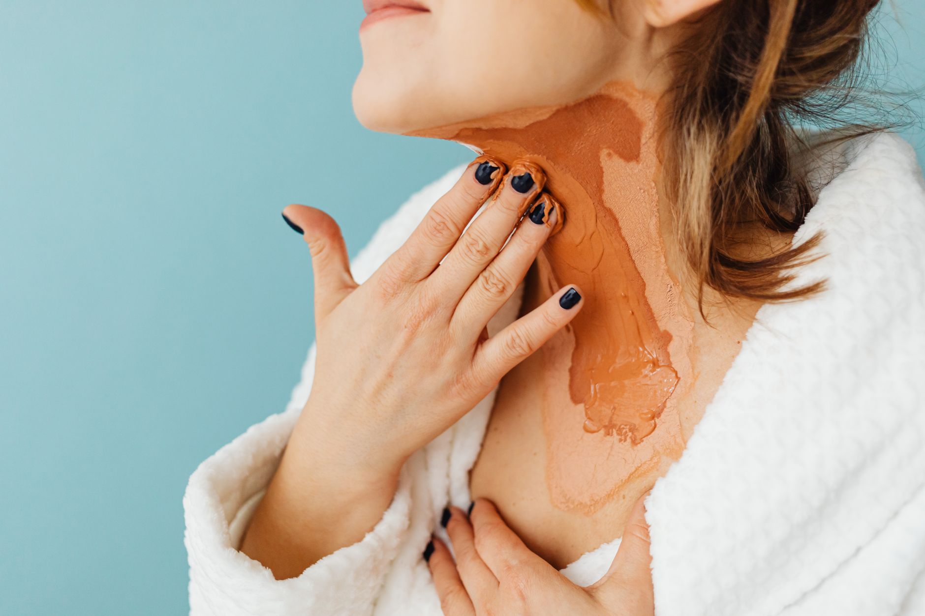 Why Does Neck Eczema Flare After Sweating? Explained - educational article image